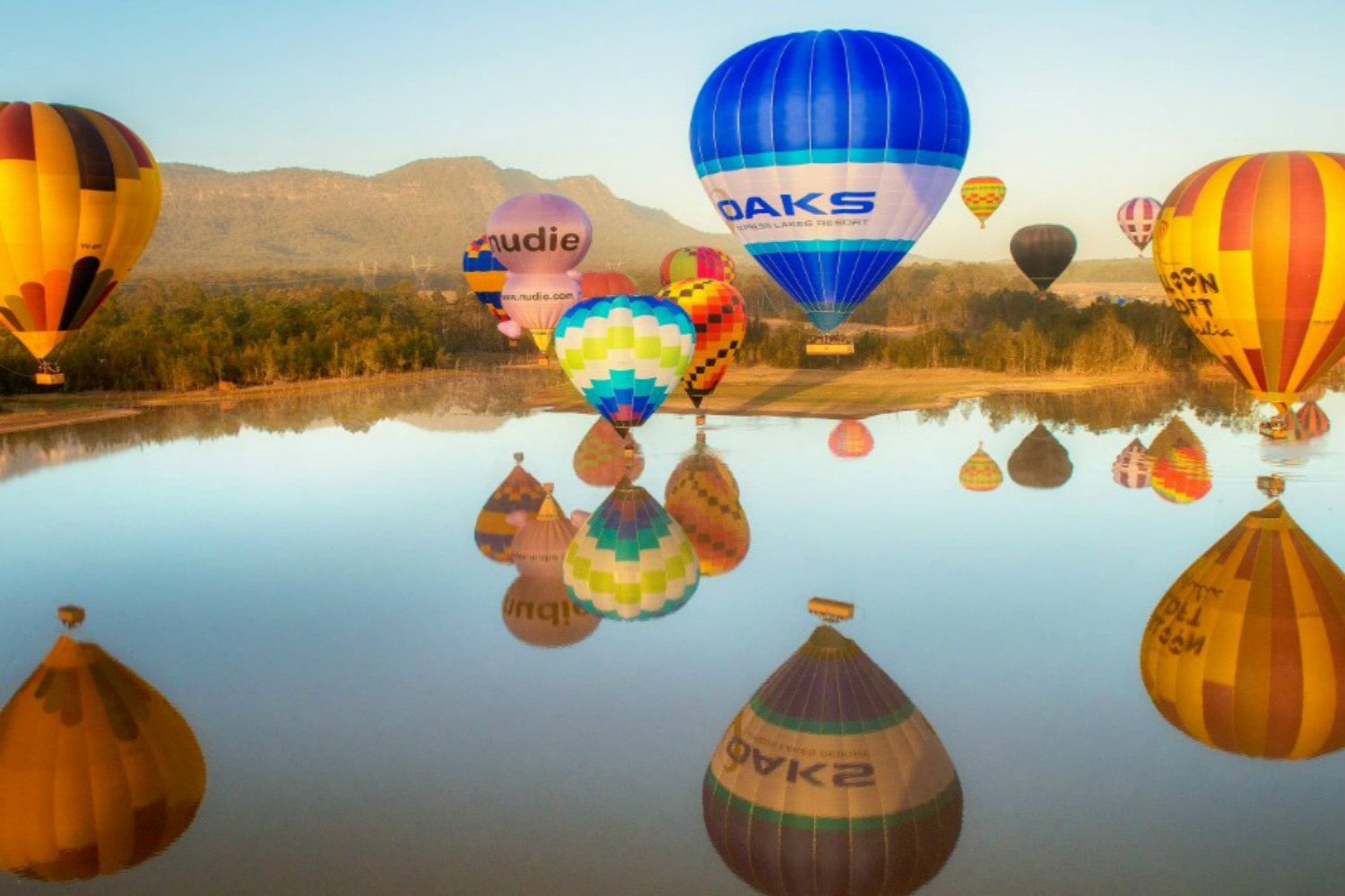 [5913] 悉尼猎人谷60分钟热气球飞行Hunter Valley(含猎人谷酒店接送+看日出)