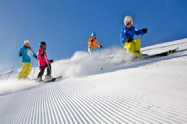 专业缤纷滑雪5天游